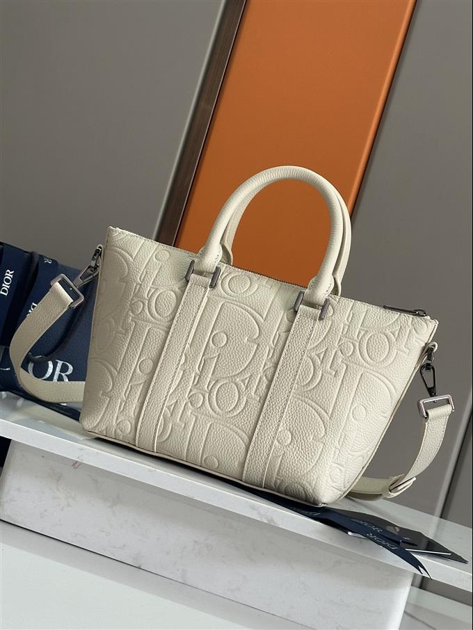 2025228Y 600P203146336